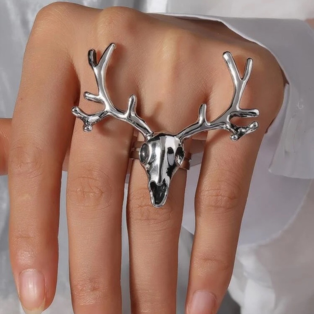 🦌 Awesome Large Metallic Deer Elk Antler Skull Ring 🦌